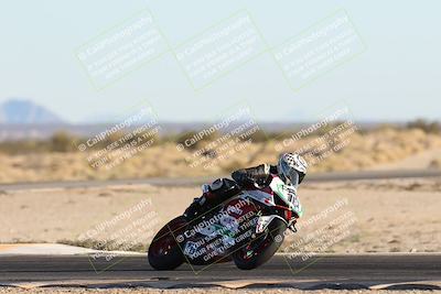 media/Dec-07-2025-CVMA (Sun) [[3e7d2de5dc]]/Race 16-Formula Middleweight/